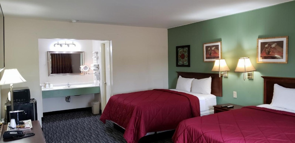 Room image 1